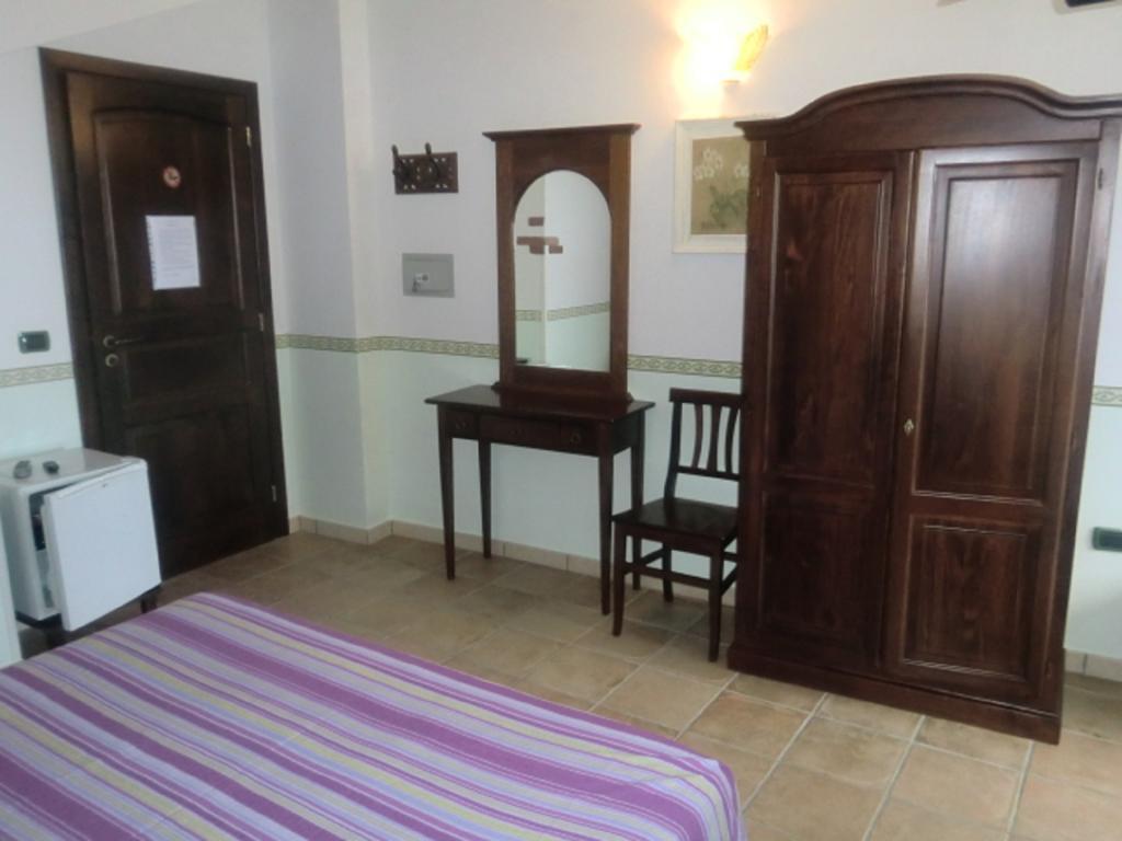 B&B L'Eucalipto Paola Exteriör bild