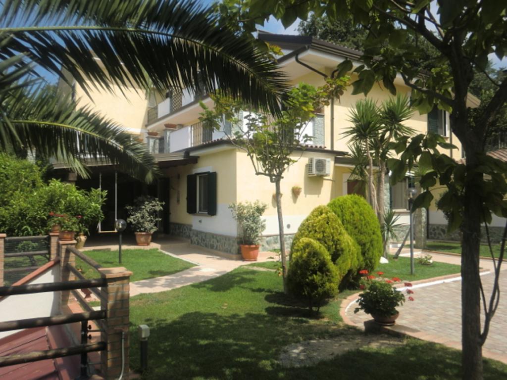 B&B L'Eucalipto Paola Exteriör bild